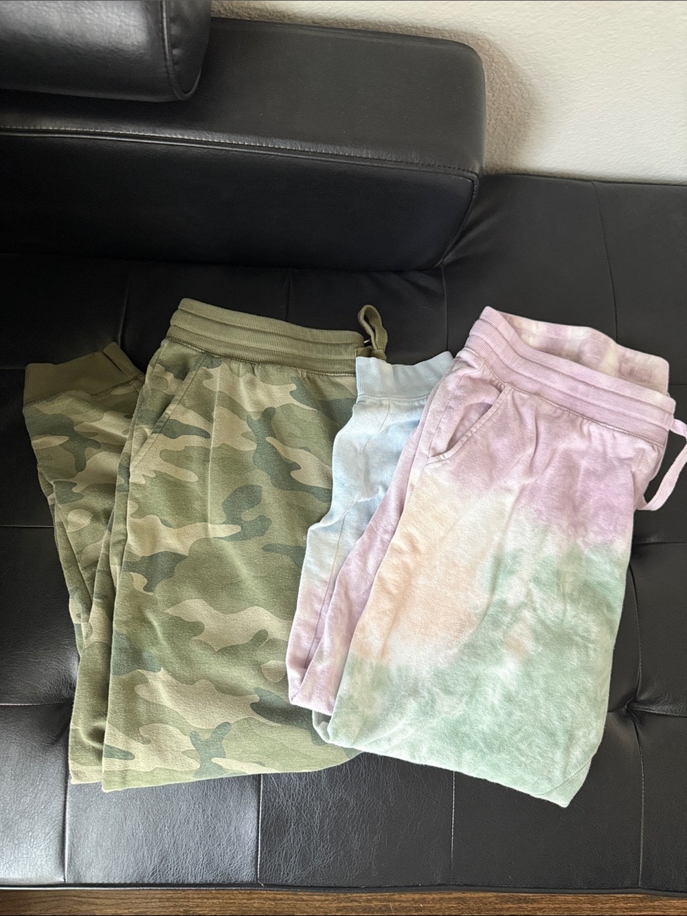 Bundle of 2 Old Navy Jogger Sweatpants - Olive Camo & Pastel Tie-Dye - Large